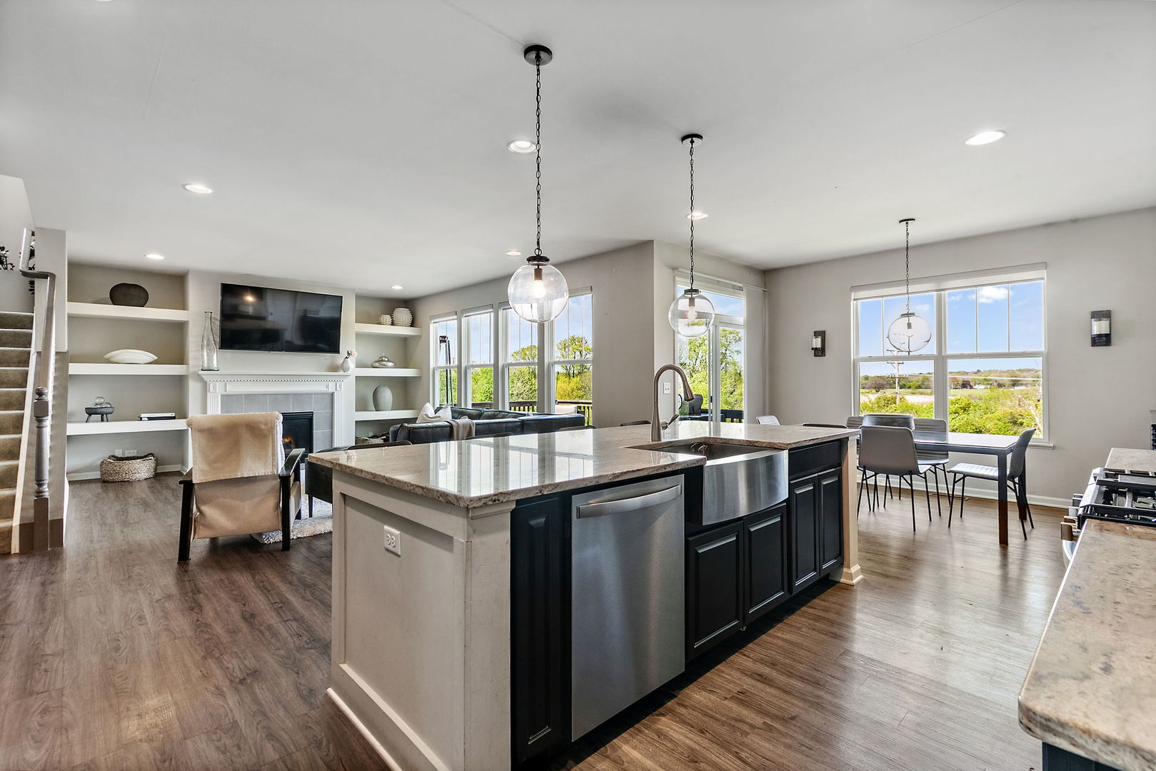 380 Hamilton Road, St. Charles, IL 60175