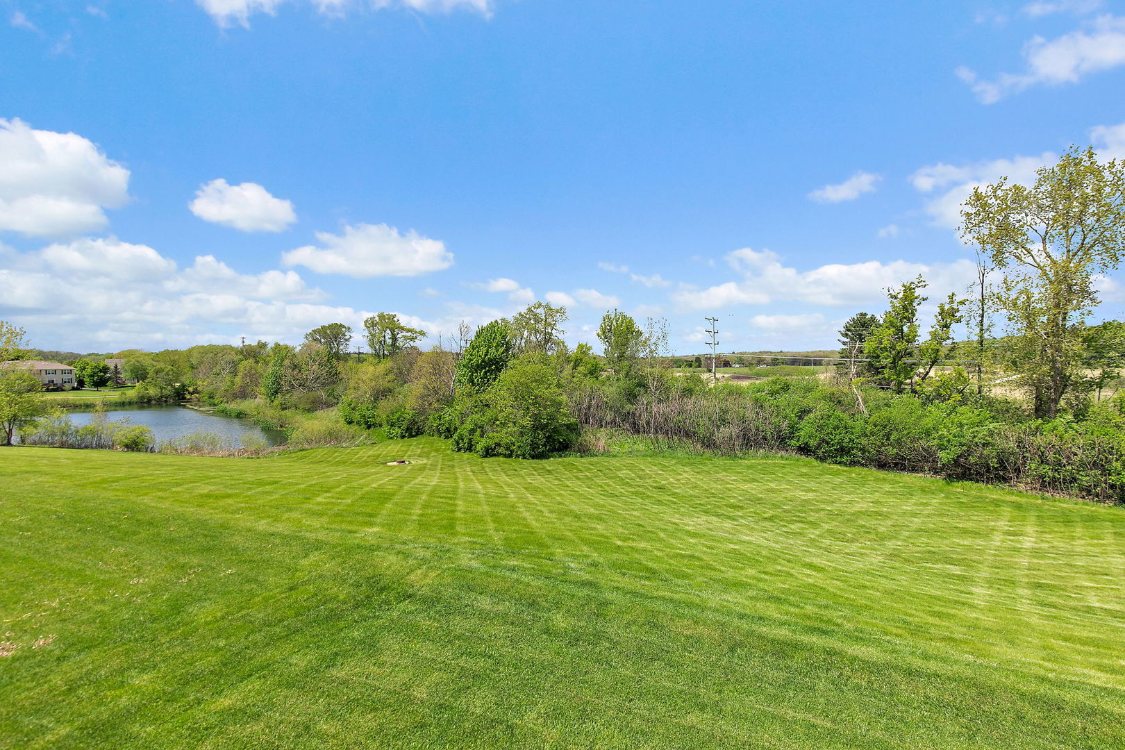 380 Hamilton Road, St. Charles, IL 60175