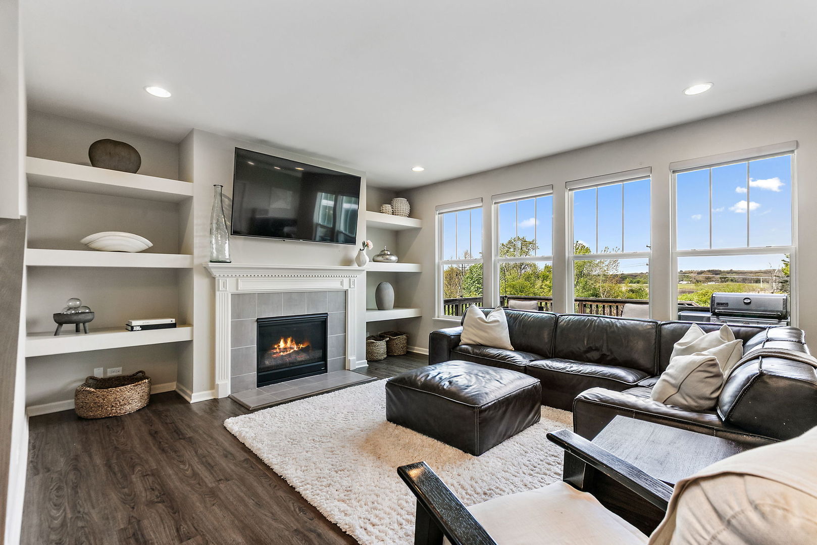 380 Hamilton Road, St. Charles, IL 60175