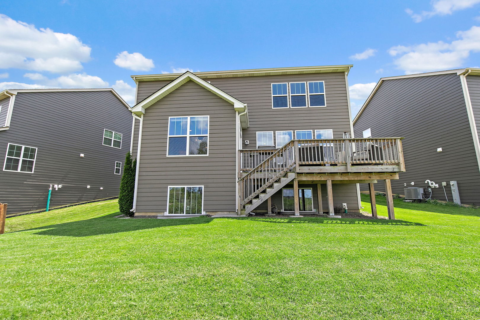 380 Hamilton Road, St. Charles, IL 60175