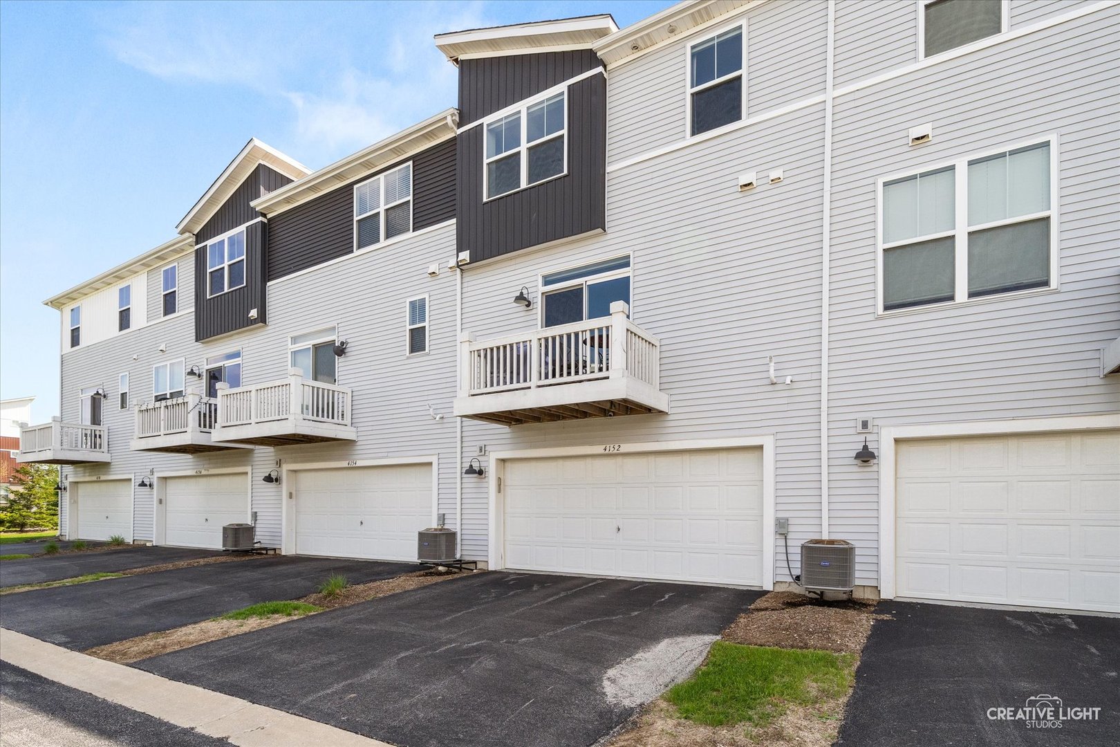 4152 Irving Road, Aurora, IL 60504