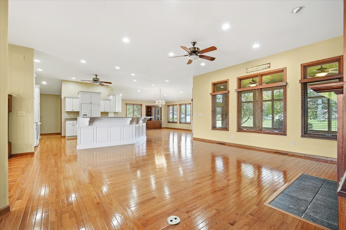 30 Canterbury Court, Fairbury, IL 61739