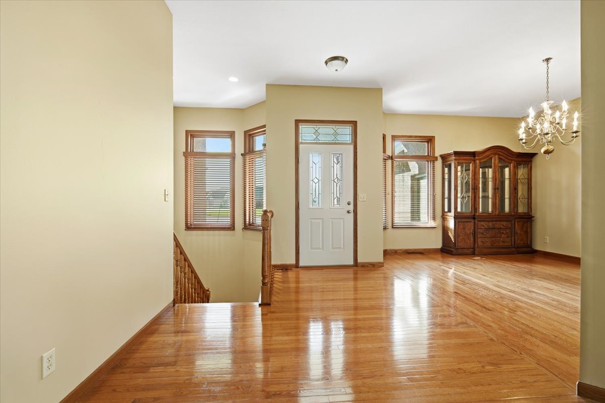 30 Canterbury Court, Fairbury, IL 61739