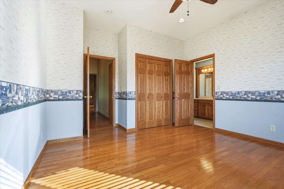 30 Canterbury Court, Fairbury, IL 61739