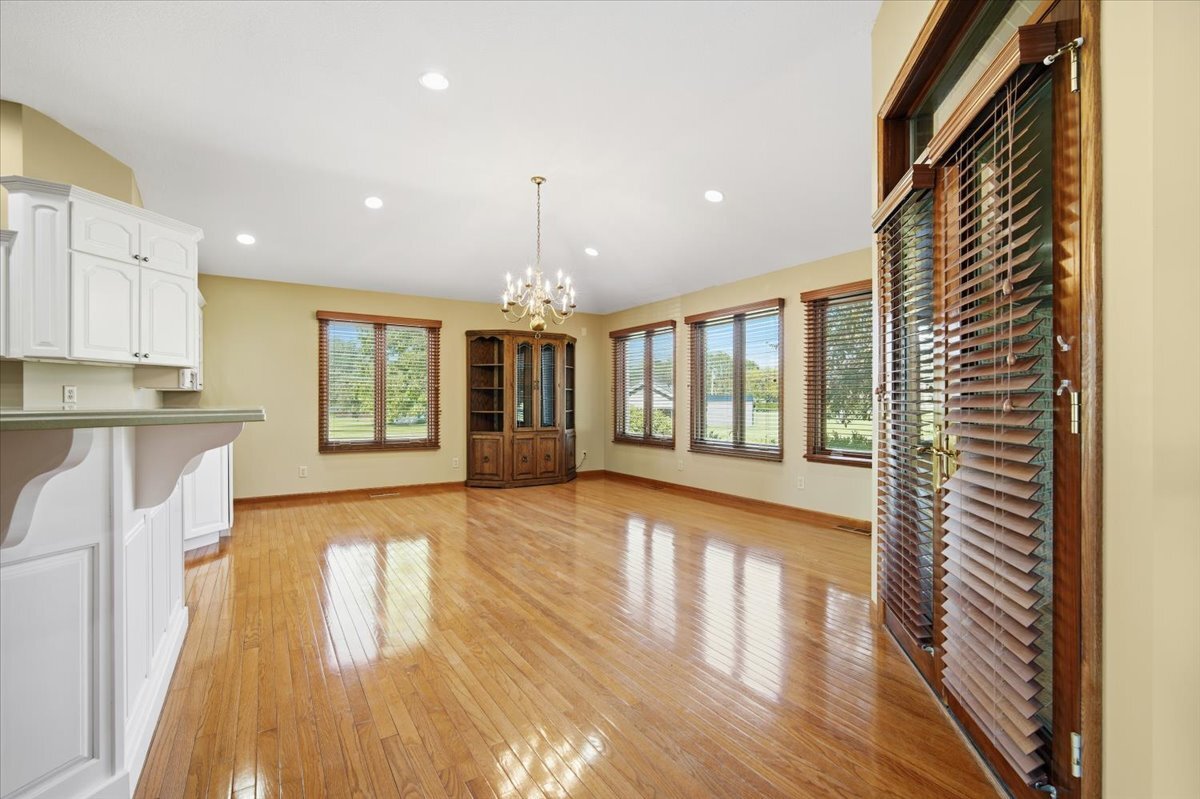 30 Canterbury Court, Fairbury, IL 61739