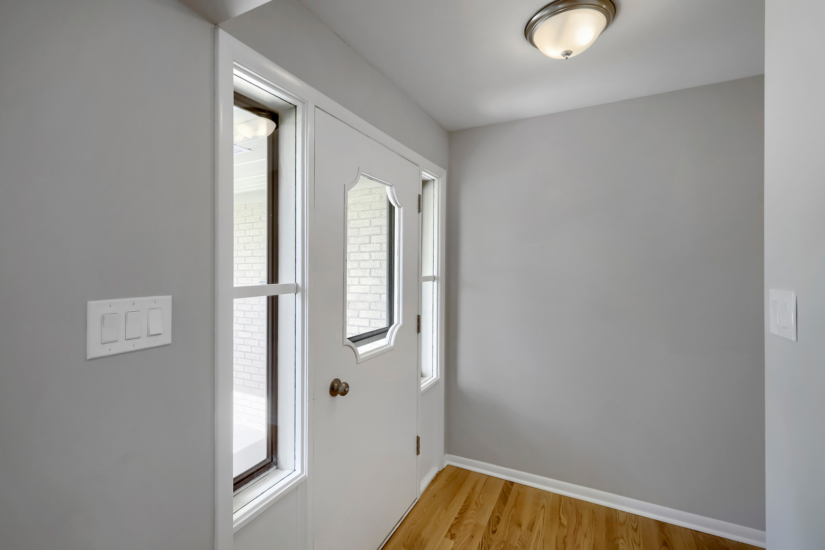 1305 E Ardyce Lane, Mount Prospect, IL 60056