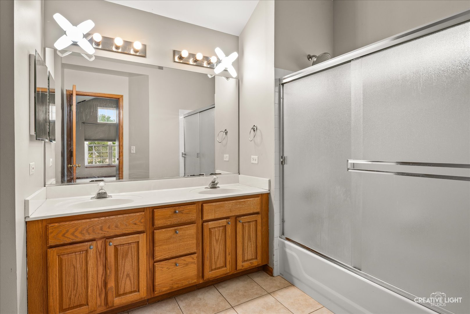 2595 Autumn Grove Court, Aurora, IL 60504