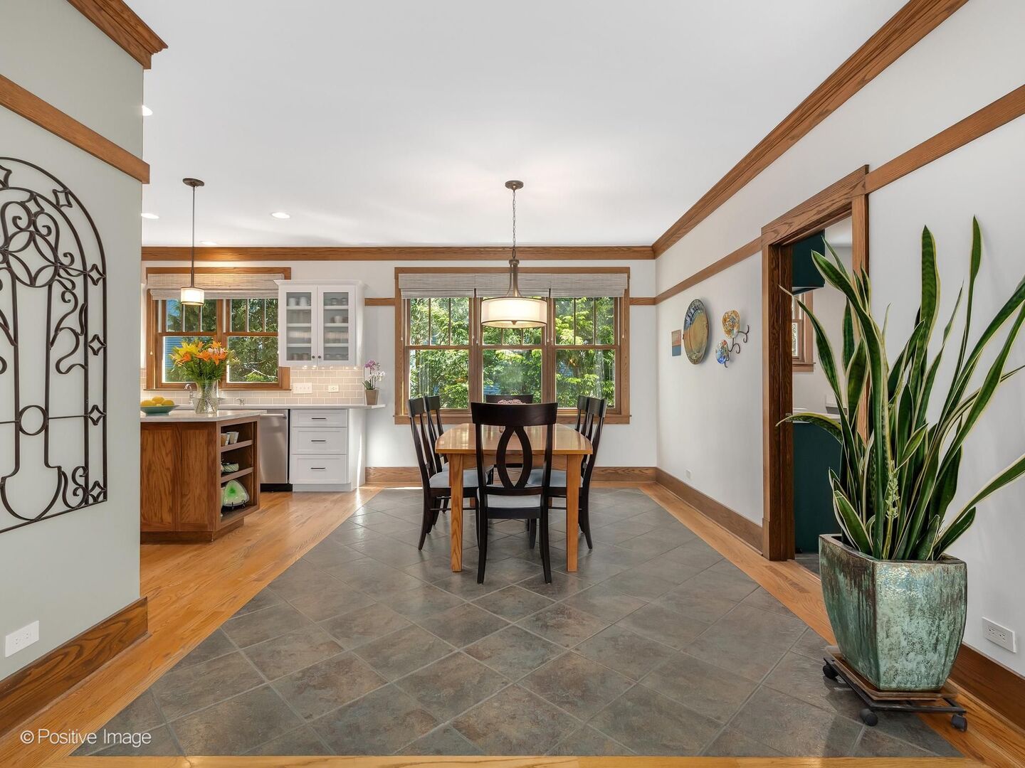 218 S Kensington Avenue, La Grange, IL 60525