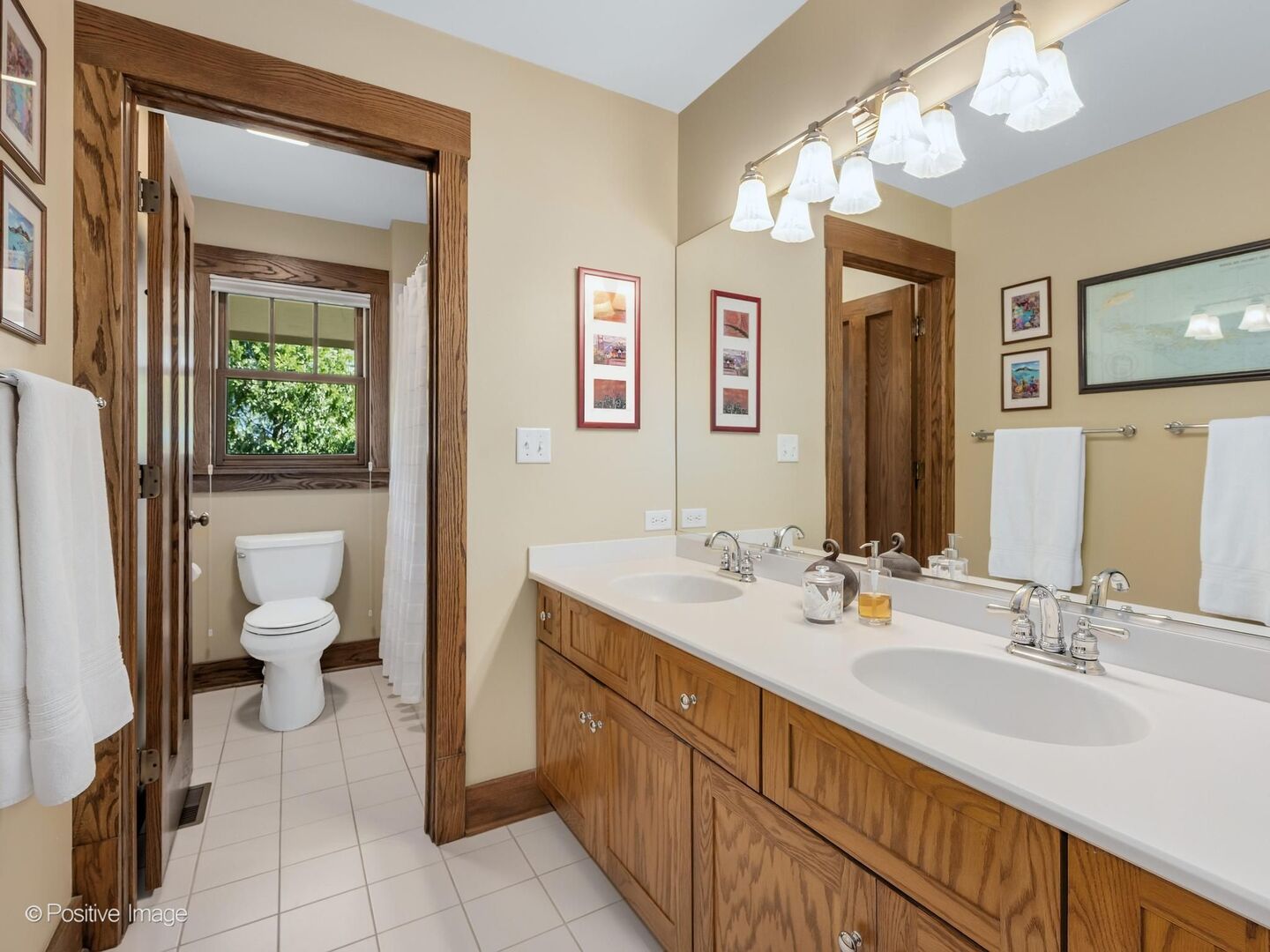 218 S Kensington Avenue, La Grange, IL 60525