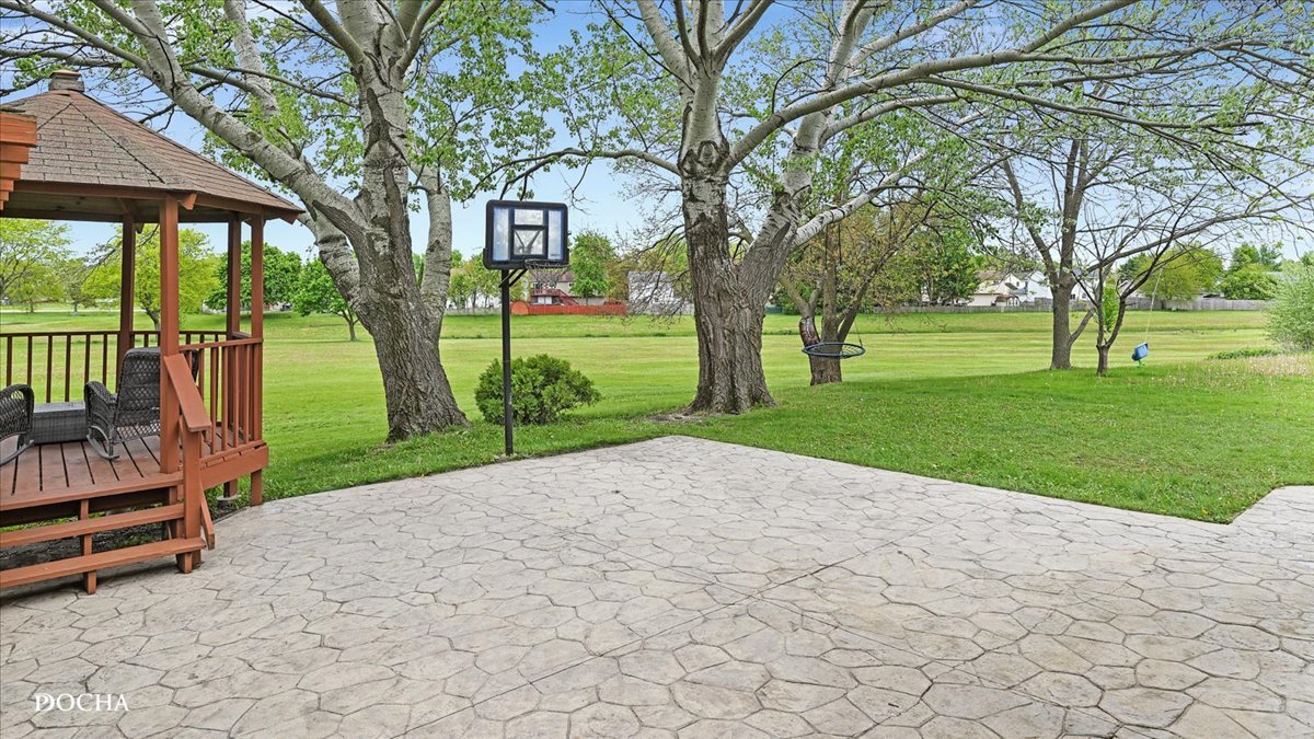 1210 Camden Lane, Aurora, IL 60504