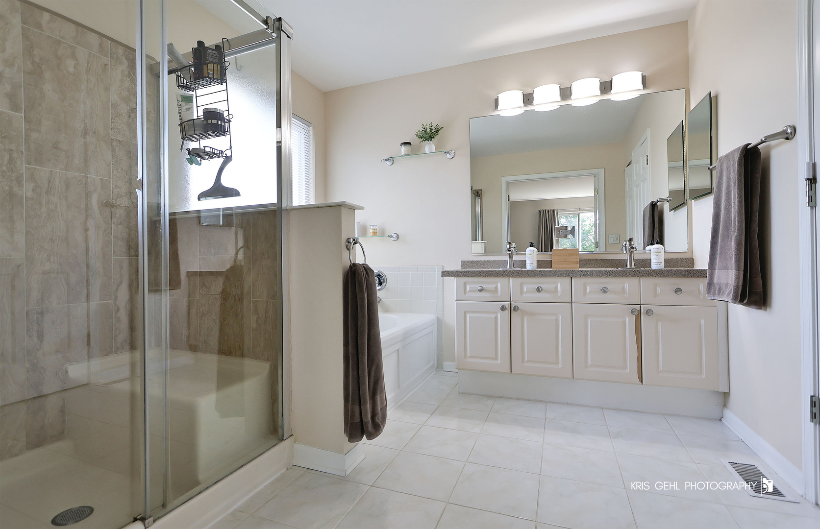 859 Breeze Drive, Lake Villa, IL 60046