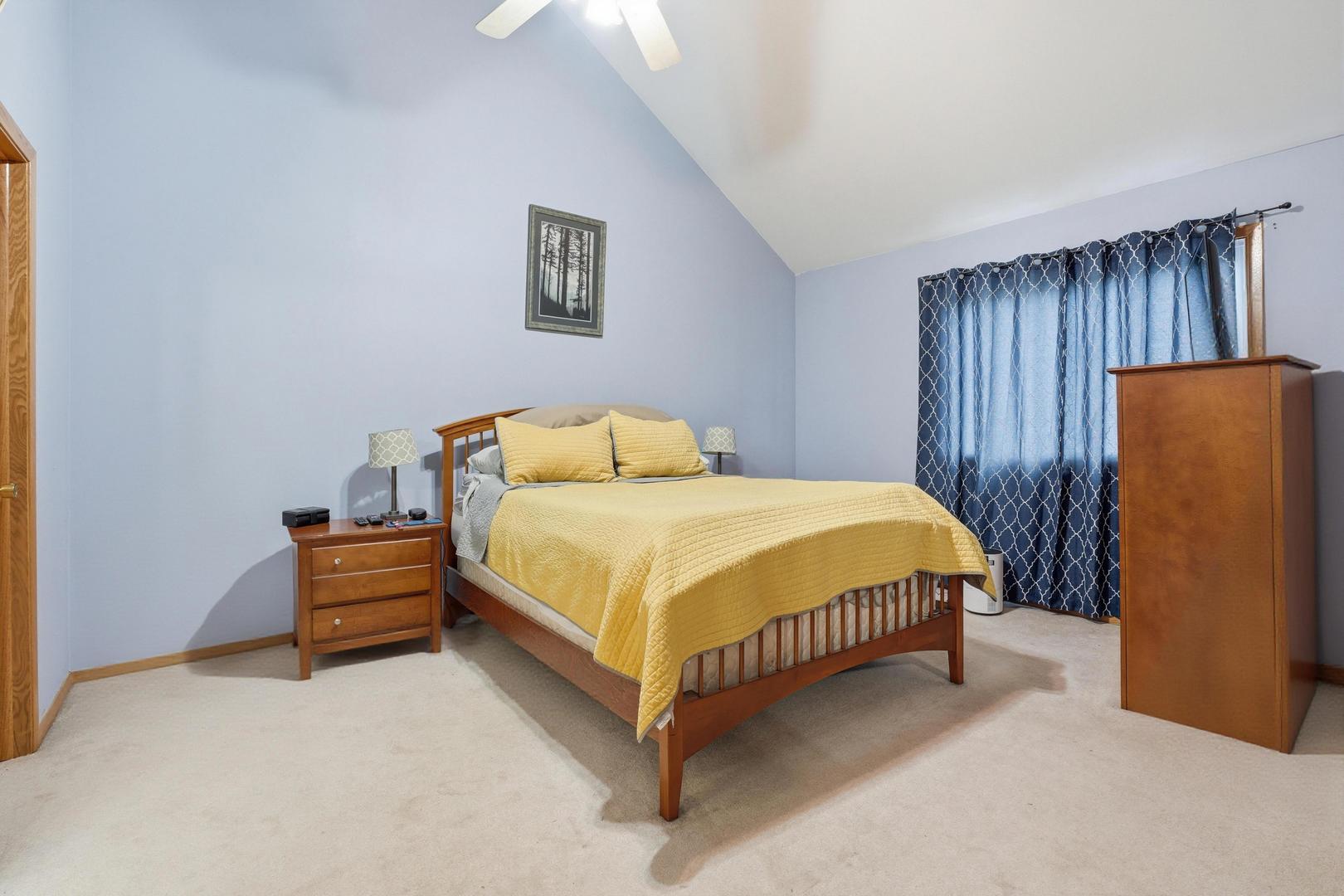1122 Leo Singer Lane, Zion, IL 60099