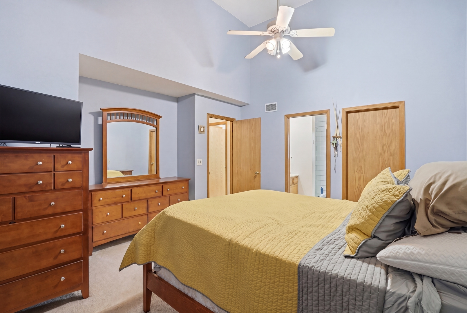 1122 Leo Singer Lane, Zion, IL 60099