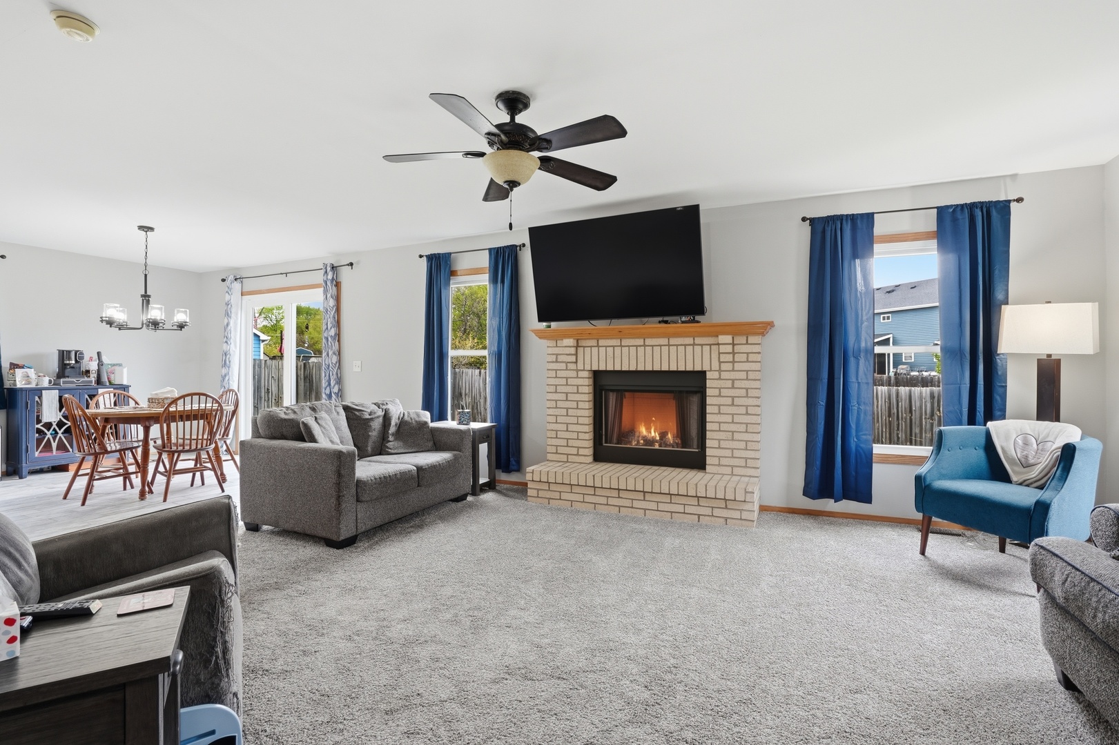1122 Leo Singer Lane, Zion, IL 60099