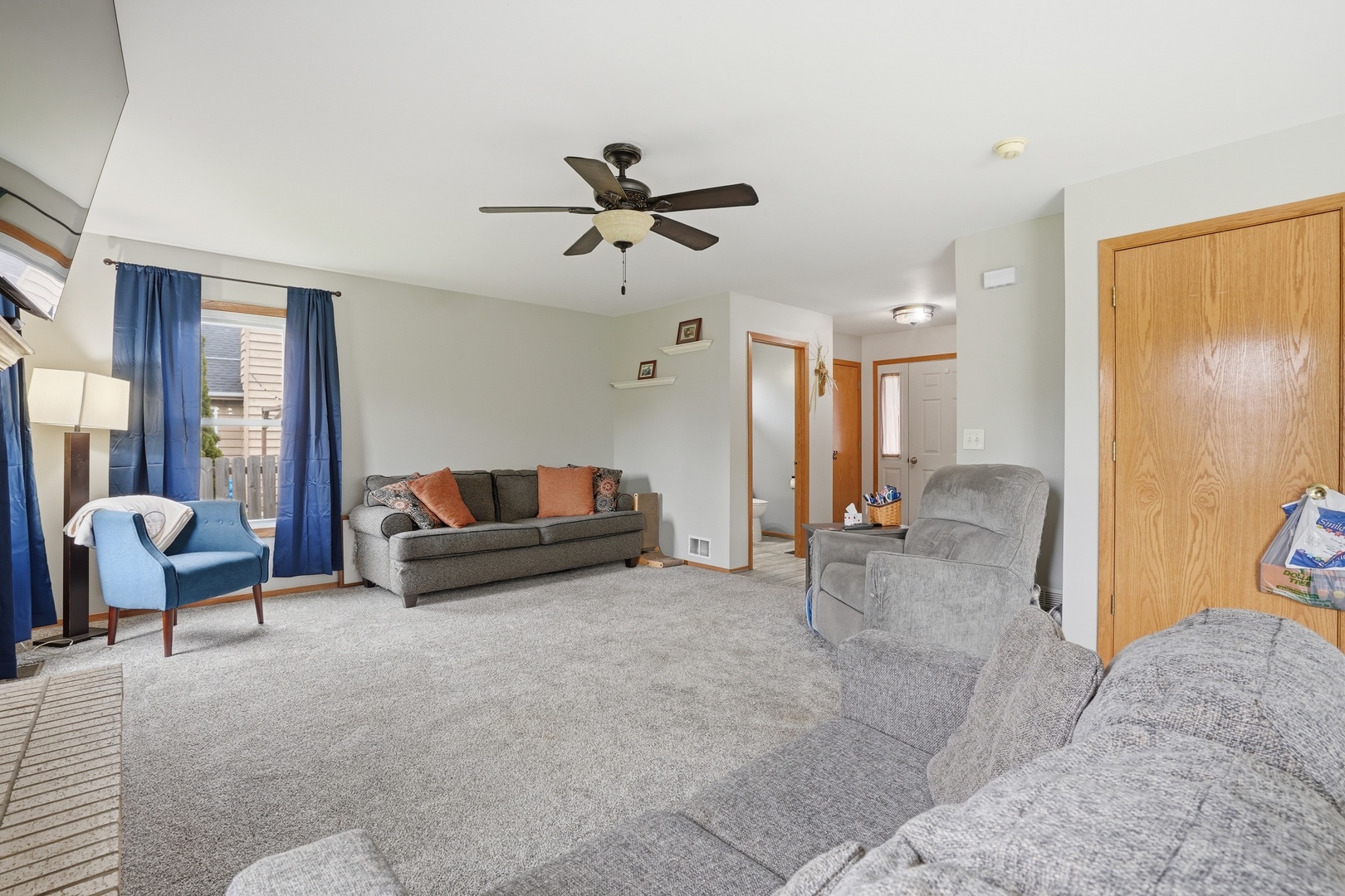 1122 Leo Singer Lane, Zion, IL 60099