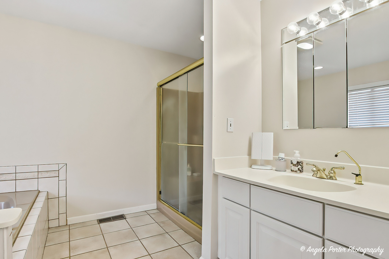 35166 N Lake Shore Road, Ingleside, IL 60041