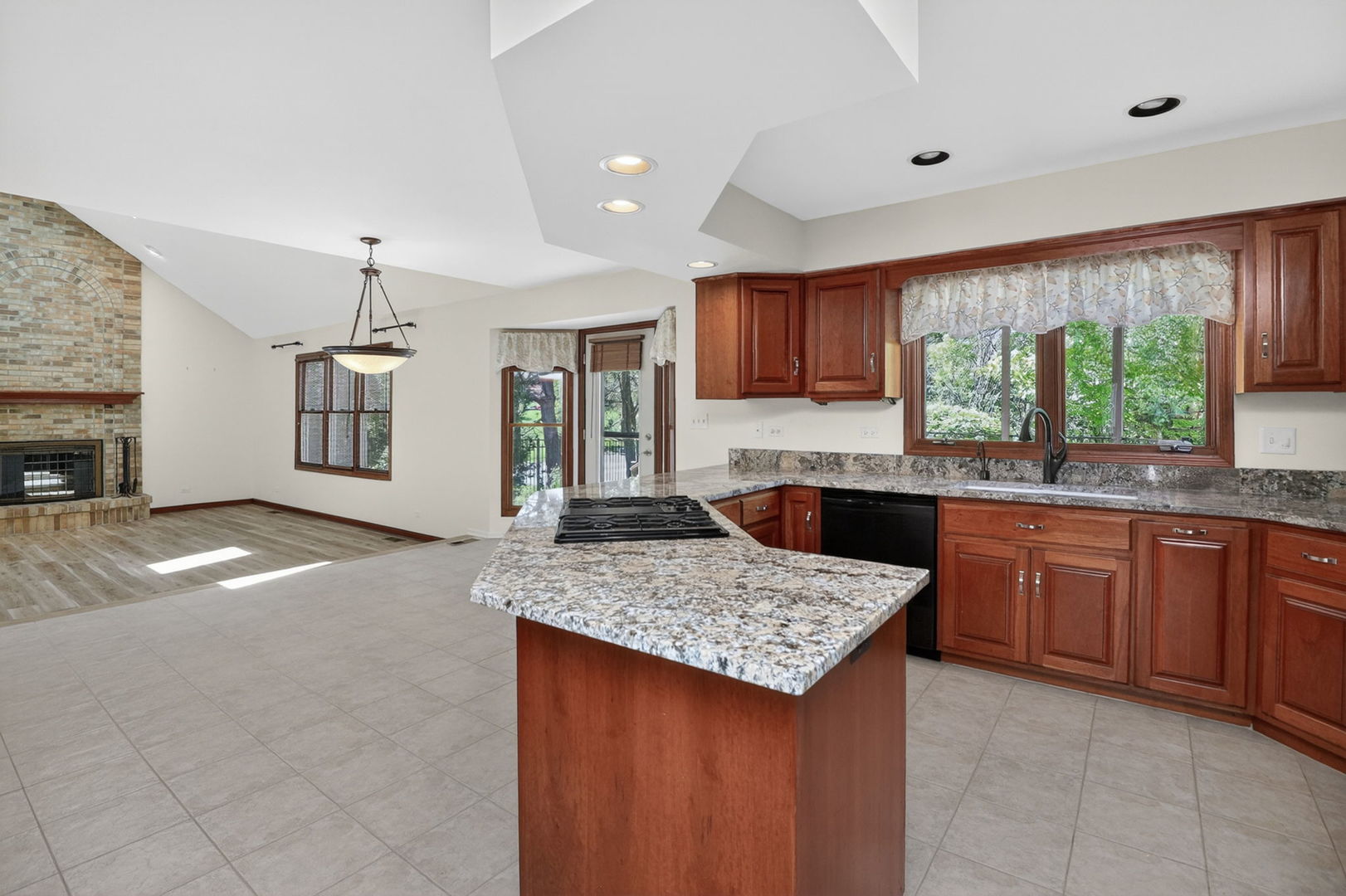 0N462 Arbor Court, Winfield, IL 60190