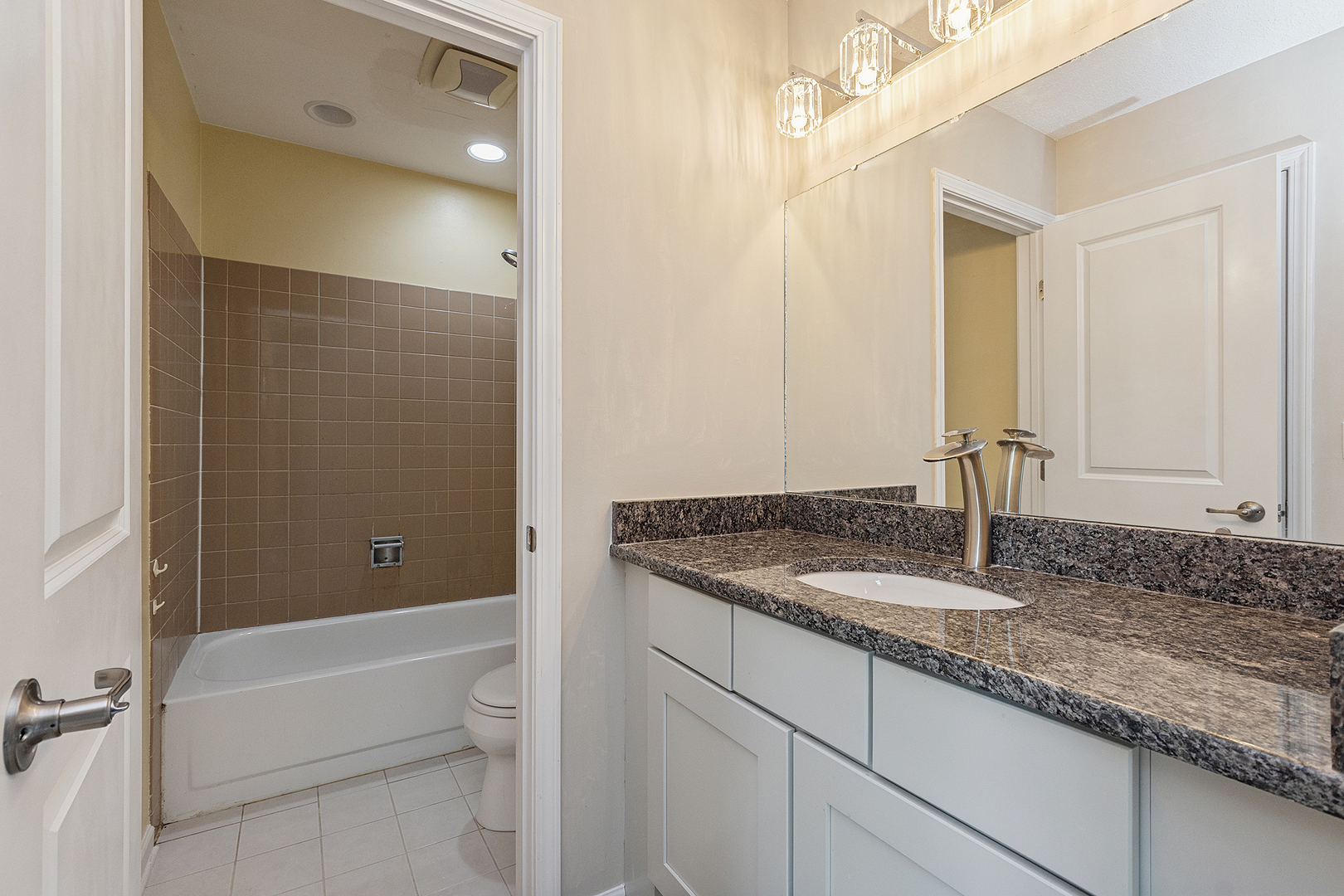 1019 Bothwell Court, Bolingbrook, IL 60440