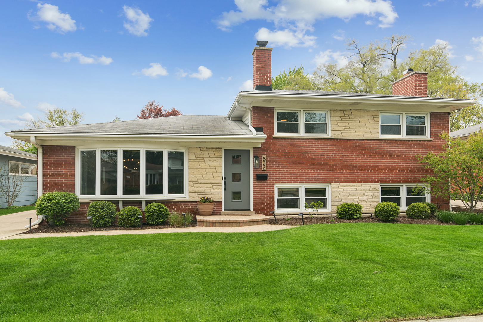 532 S Waterman Avenue, Arlington Heights, IL 60004