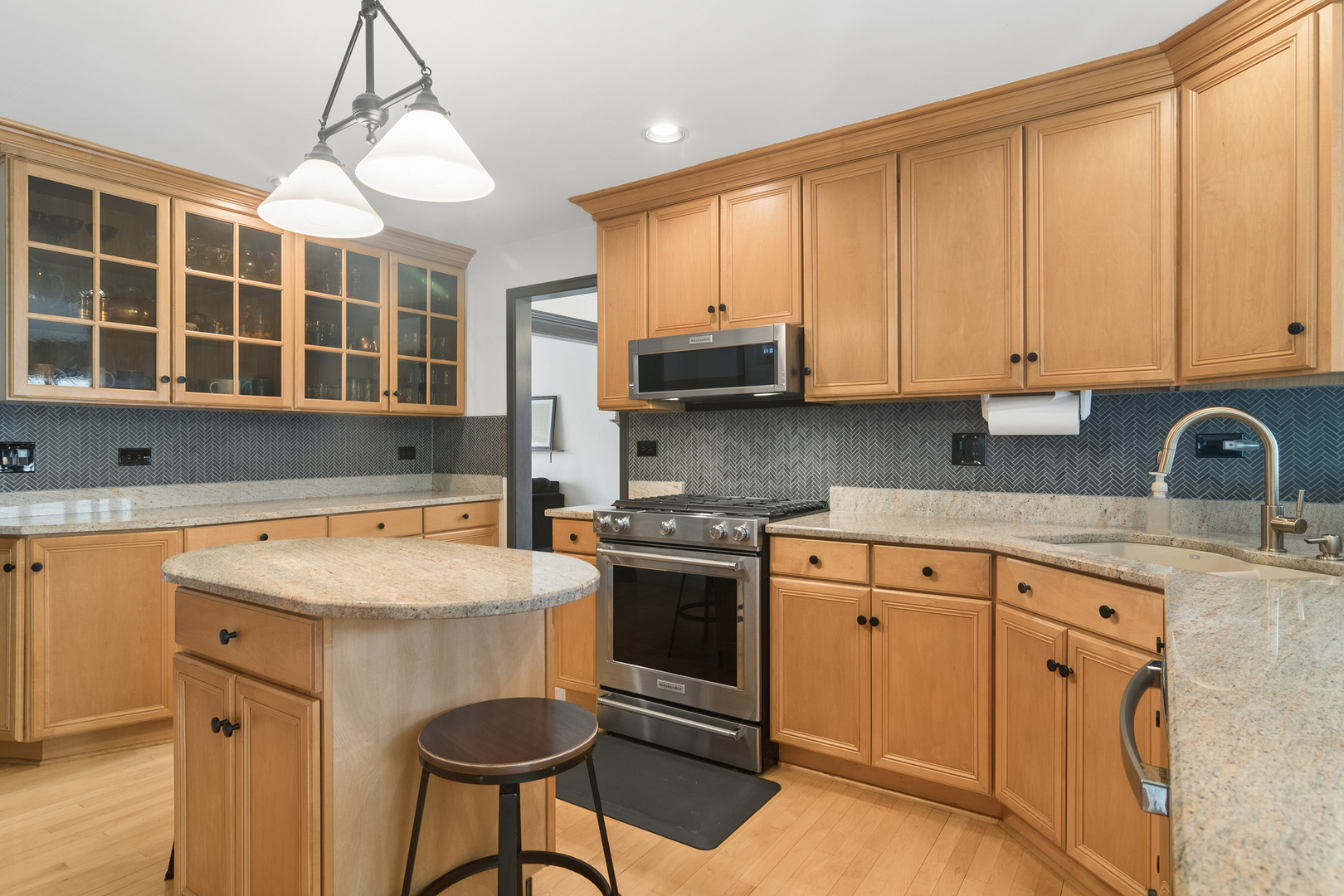 532 S Waterman Avenue, Arlington Heights, IL 60004