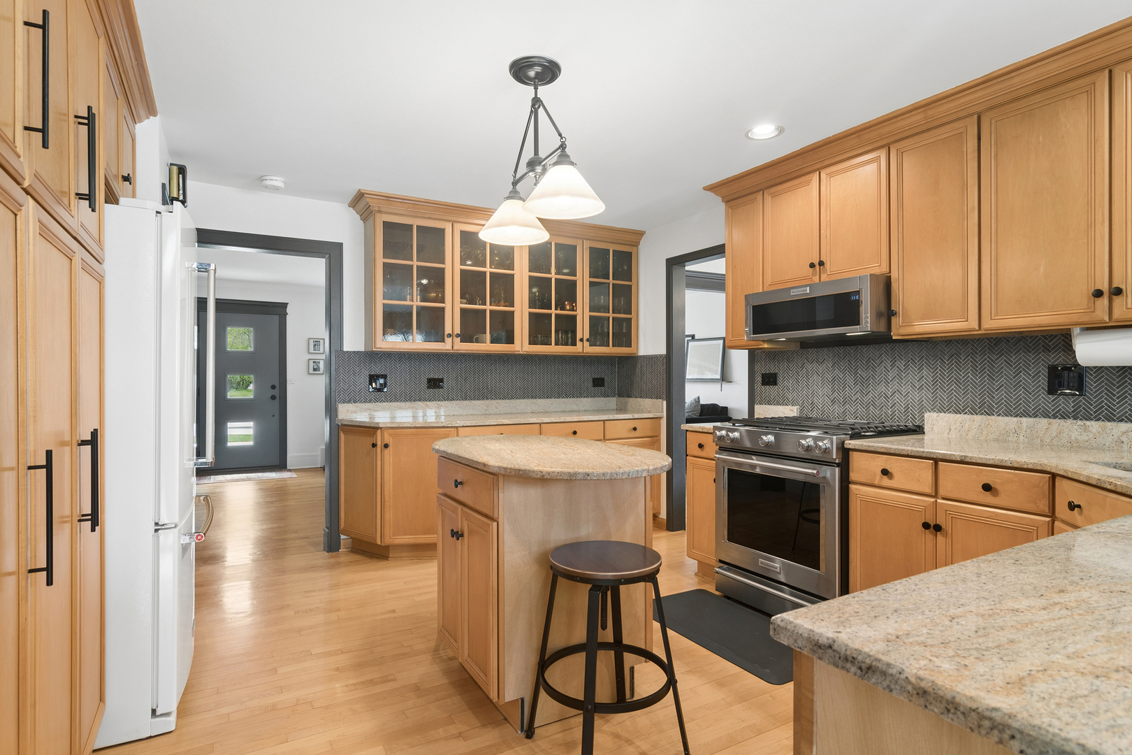 532 S Waterman Avenue, Arlington Heights, IL 60004