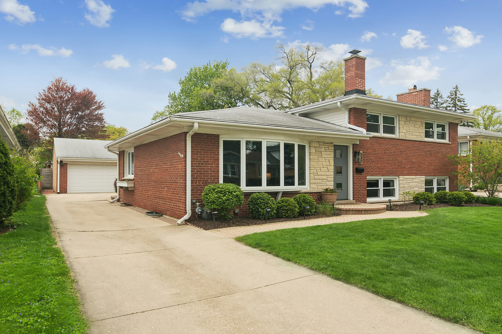 532 S Waterman Avenue, Arlington Heights, IL 60004