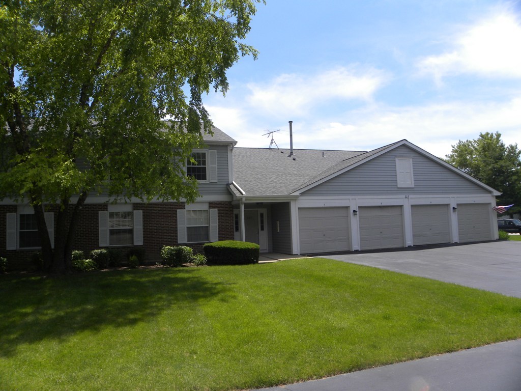 227 Brett Circle #D, Wauconda, IL 60084