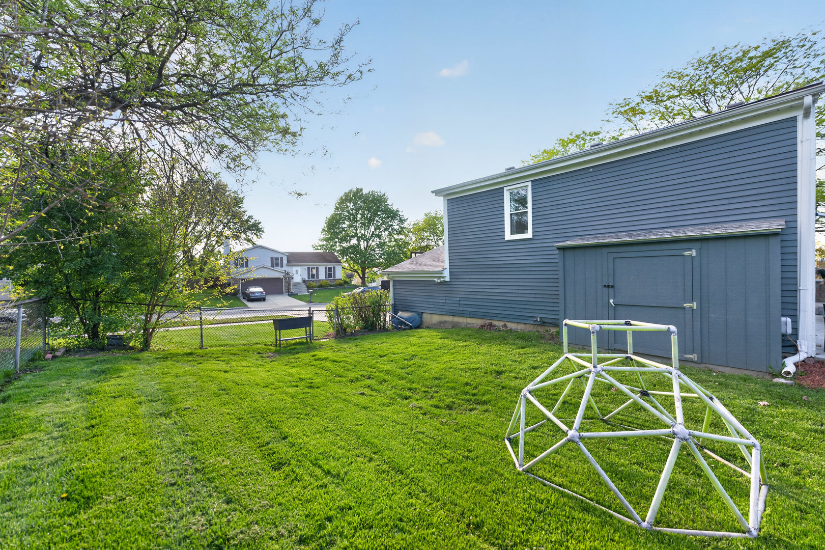 701 Buffalo Circle, Carol Stream, IL 60188