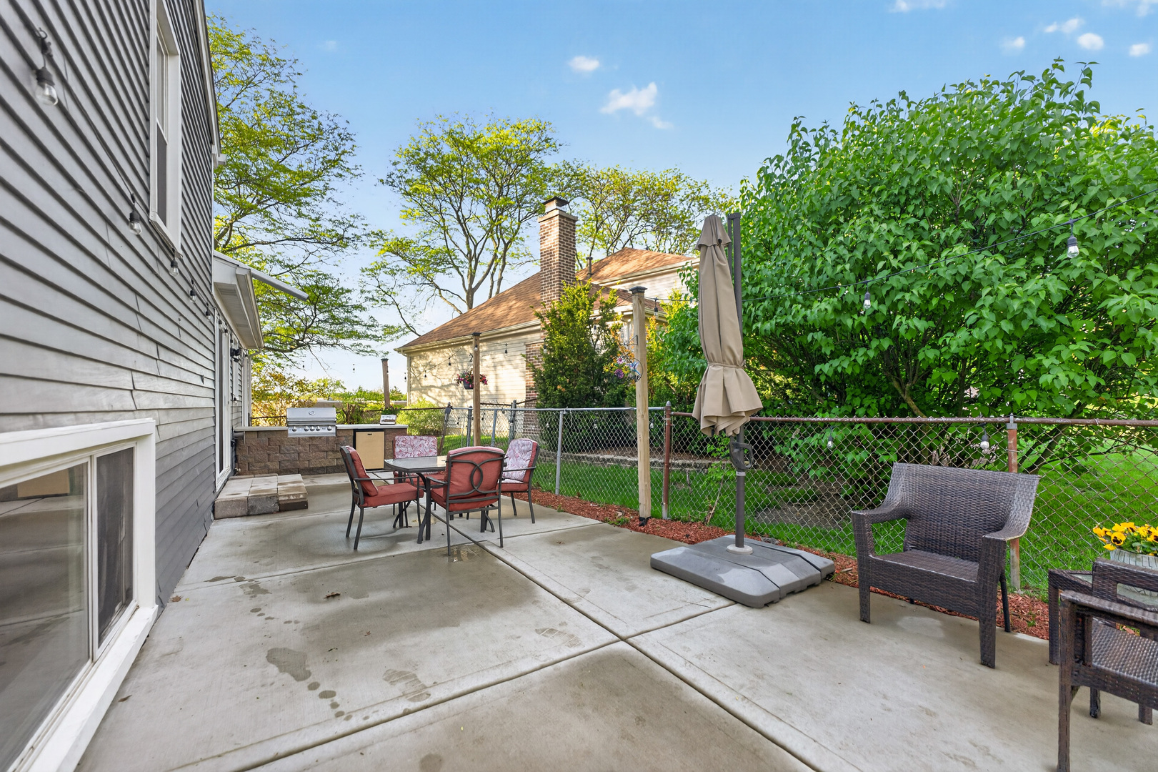 701 Buffalo Circle, Carol Stream, IL 60188