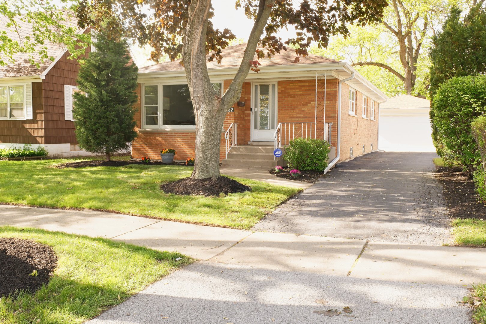 5262 Alexander Place, Oak Lawn, IL 60453