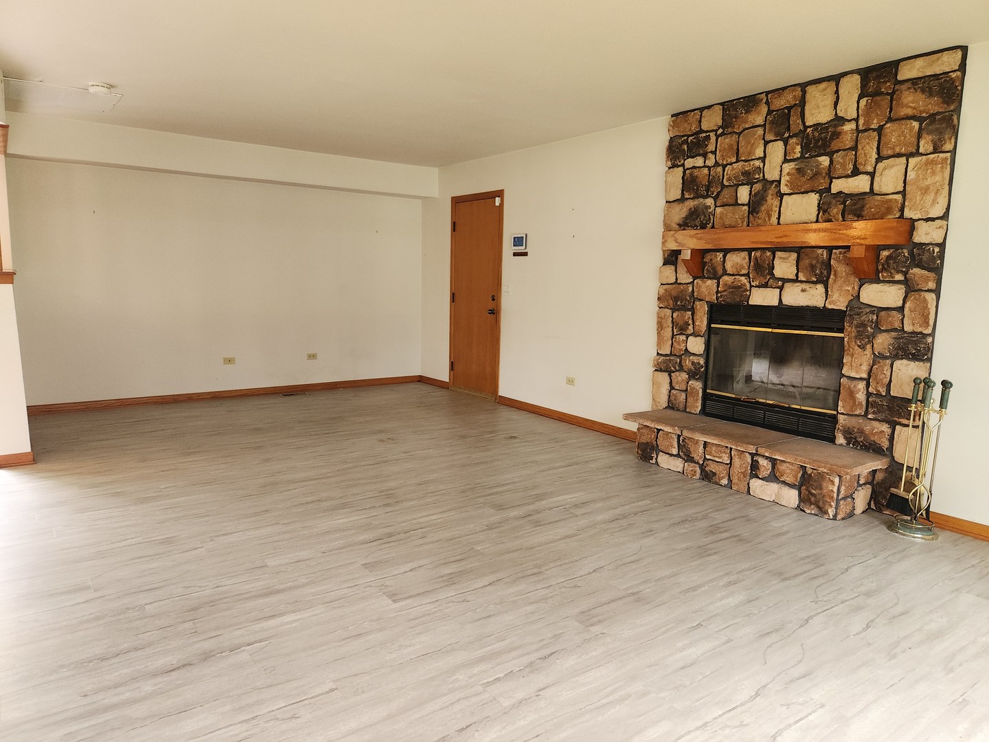 646 Meadow Lane, Winthrop Harbor, IL 60096