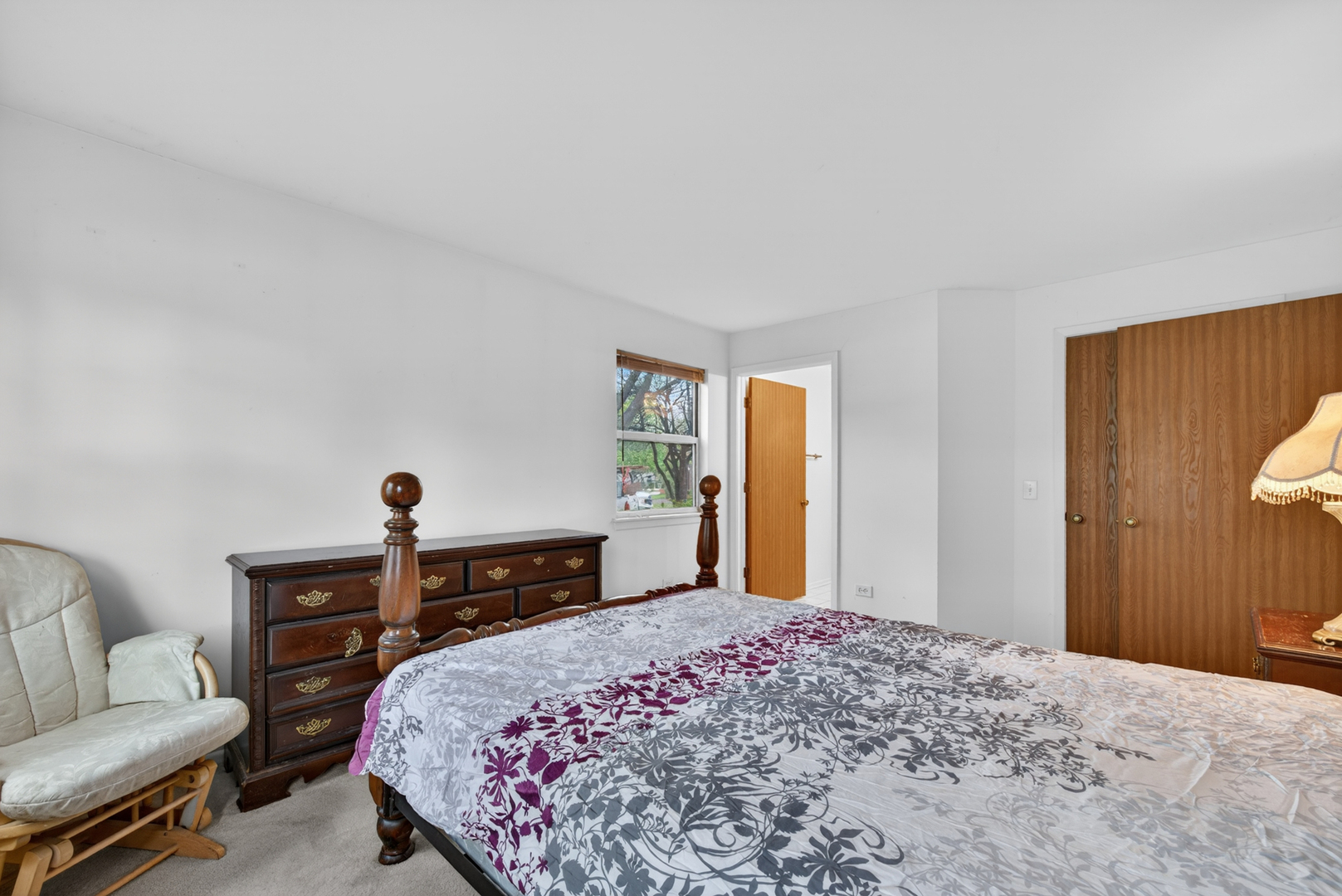 2845 Meadow Lane #V1, Schaumburg, IL 60193