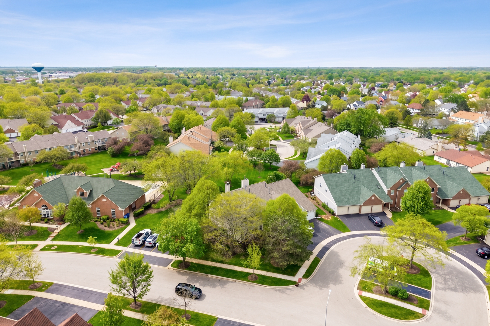 2845 Meadow Lane #V1, Schaumburg, IL 60193