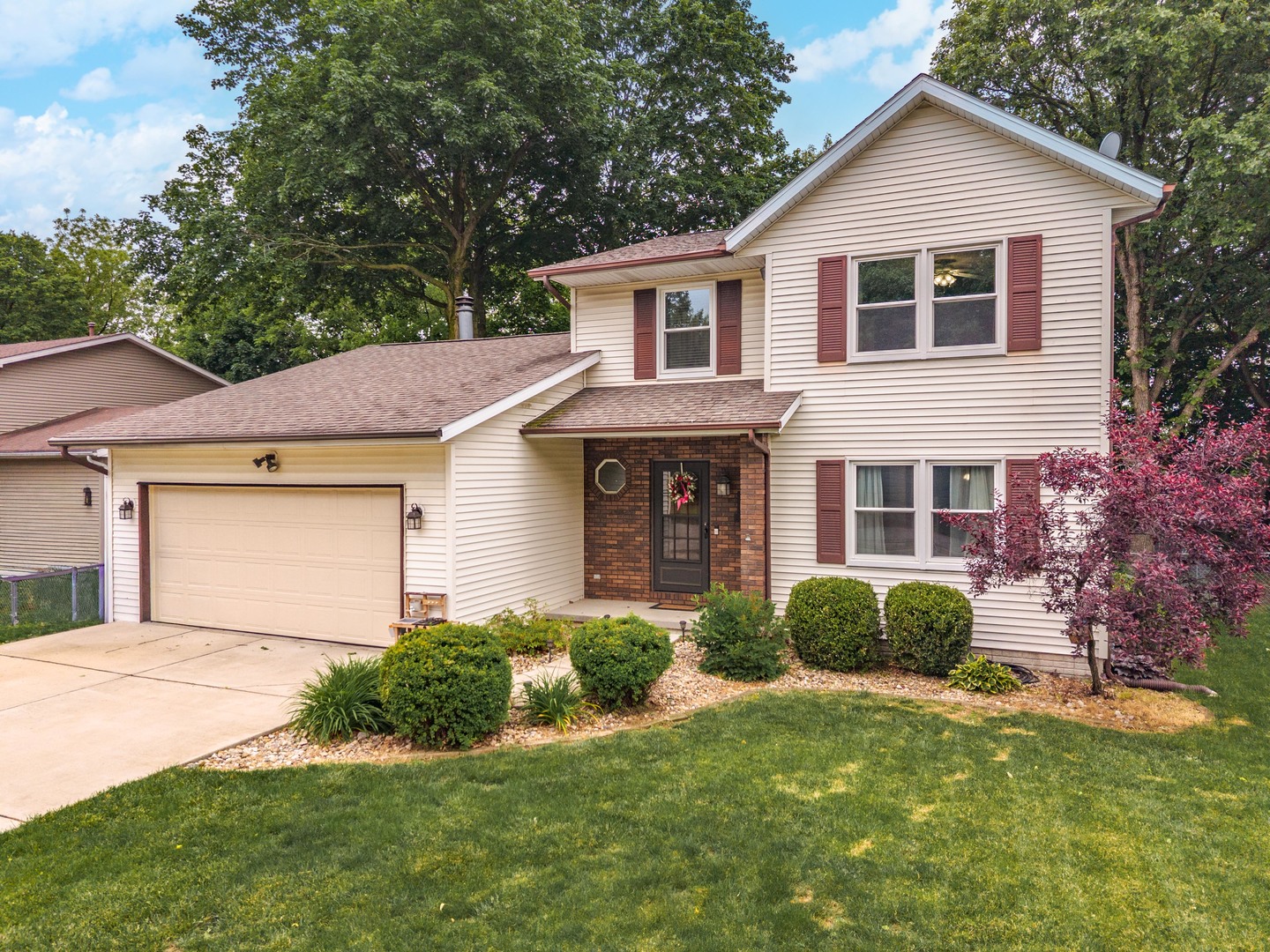 23 Palm Court, Bloomington, IL 61701