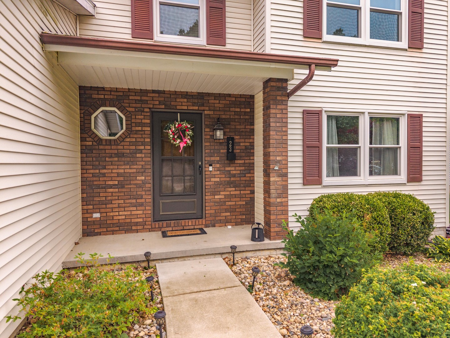 23 Palm Court, Bloomington, IL 61701