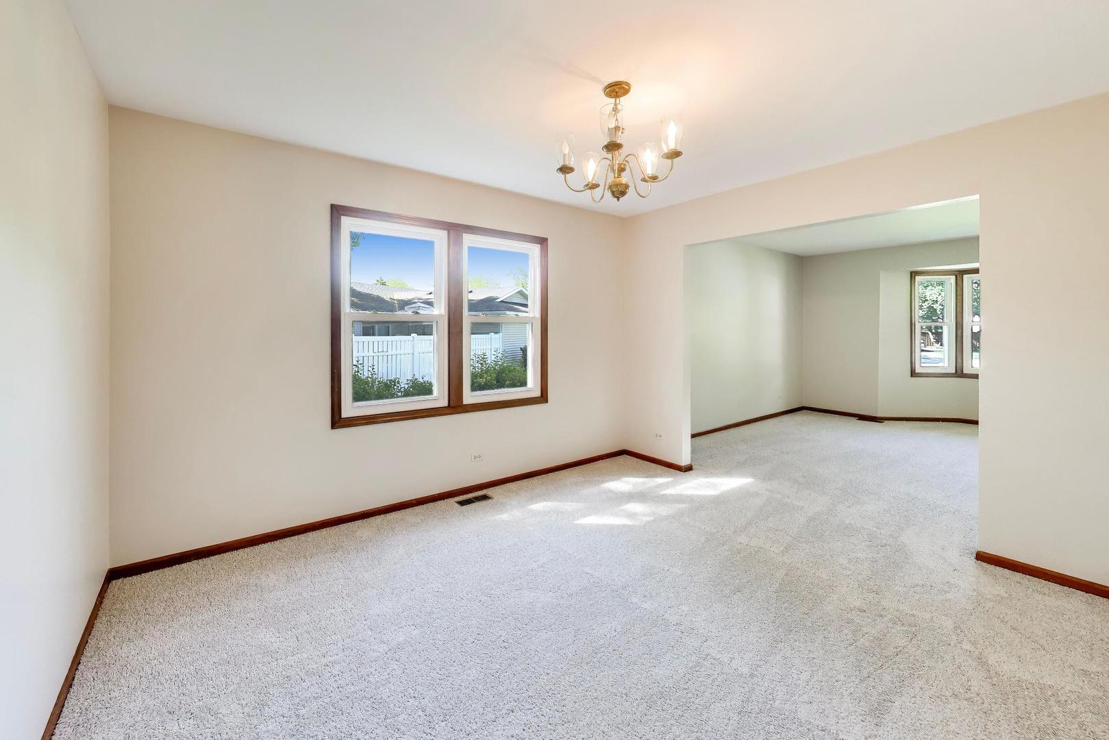 4122 Crimson Drive, Hoffman Estates, IL 60192