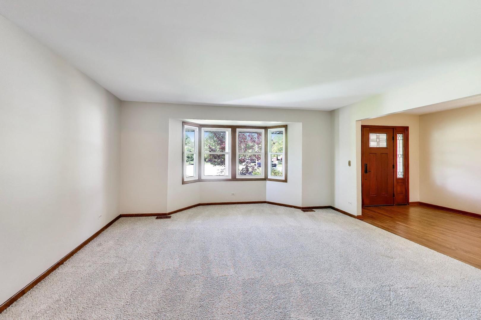 4122 Crimson Drive, Hoffman Estates, IL 60192