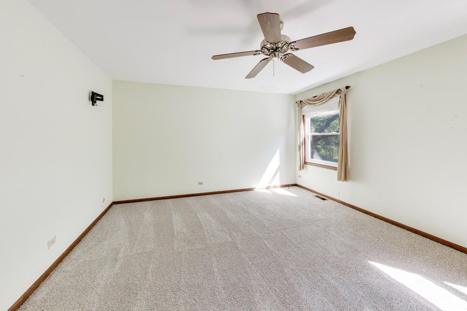 4122 Crimson Drive, Hoffman Estates, IL 60192