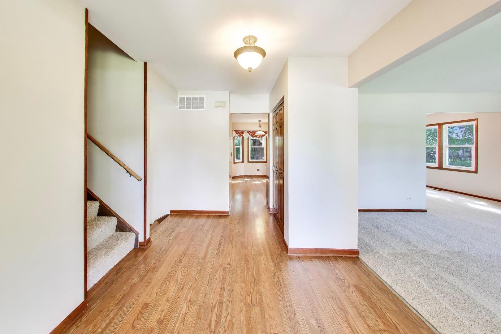 4122 Crimson Drive, Hoffman Estates, IL 60192