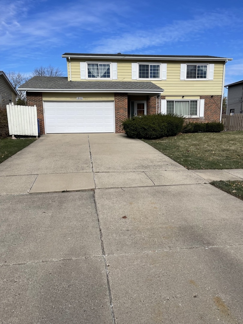 1802 W WILLOW Lane #1802, Mount Prospect, IL 60056