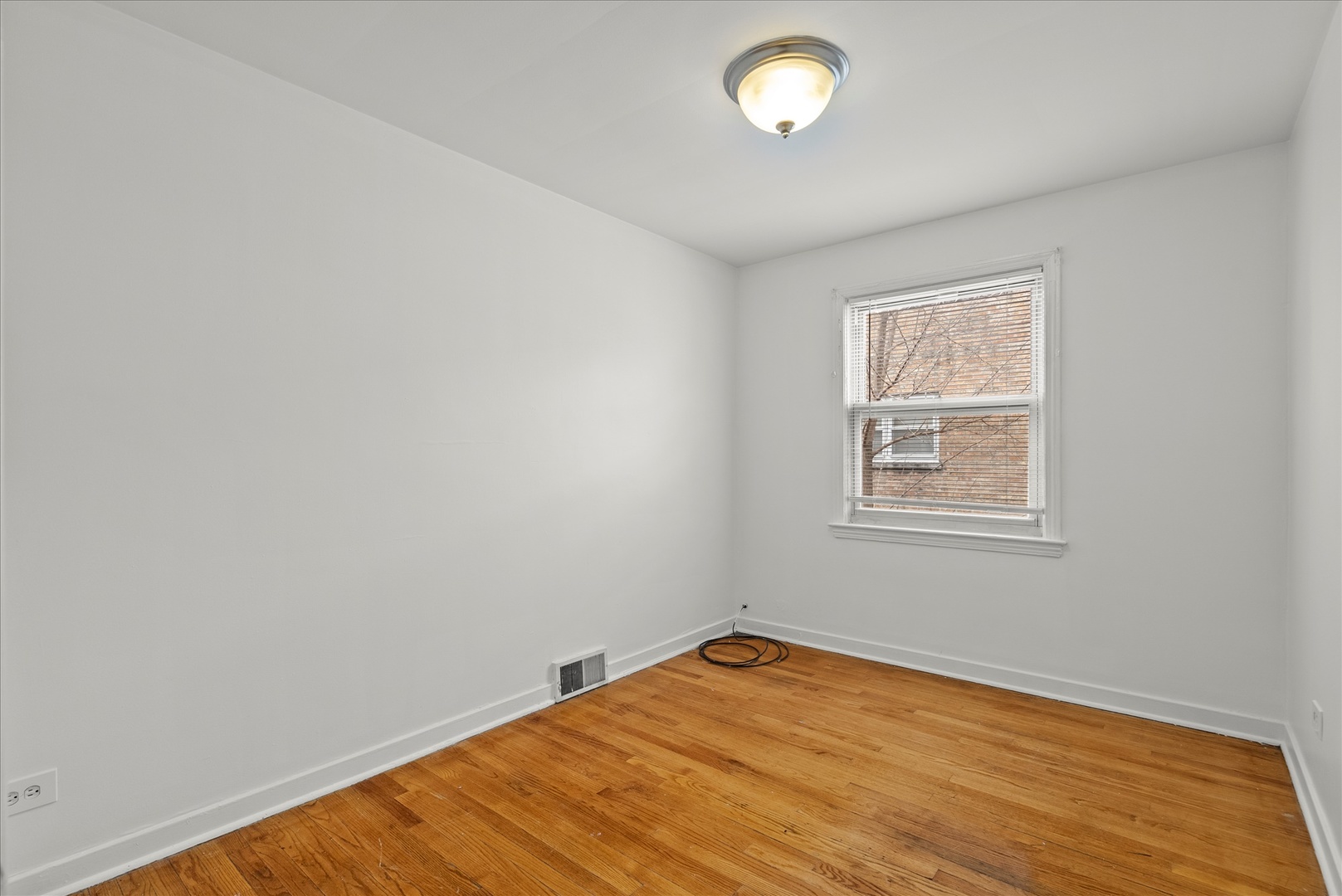 8143 Knox Avenue #2A, Skokie, IL 60076