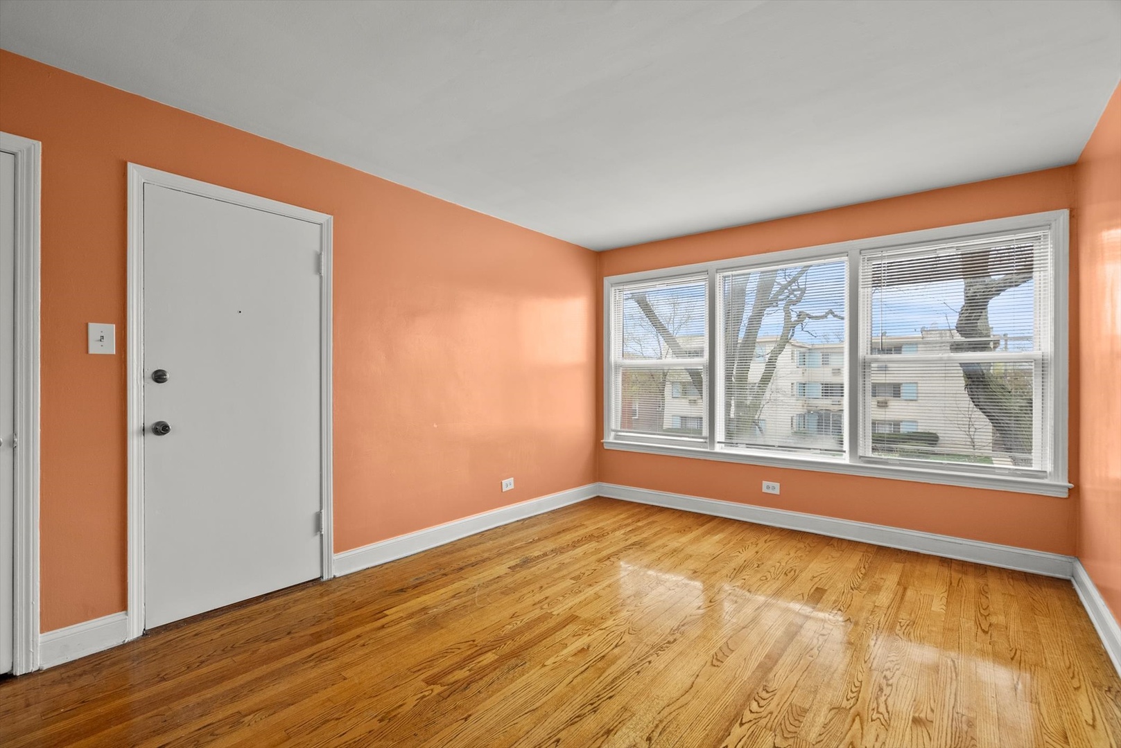 8143 Knox Avenue #2A, Skokie, IL 60076