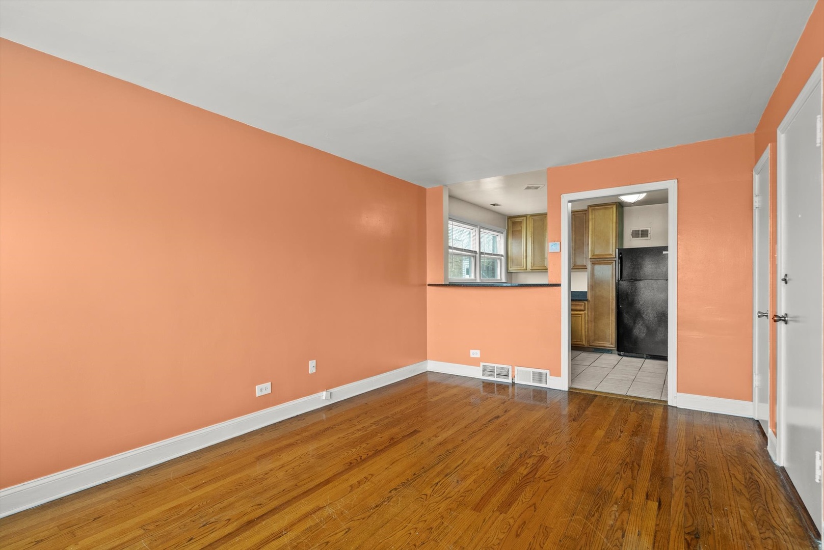 8143 Knox Avenue #2A, Skokie, IL 60076