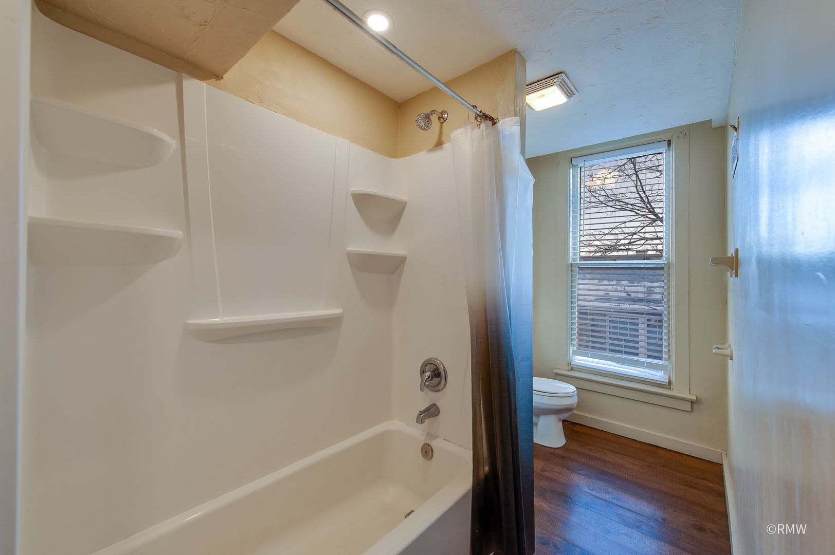 325 E Chicago Street #2, Elgin, IL 60120