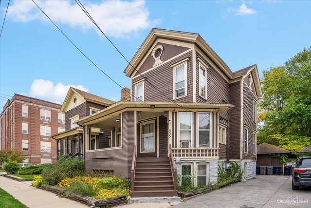 325 E Chicago Street #2, Elgin, IL 60120