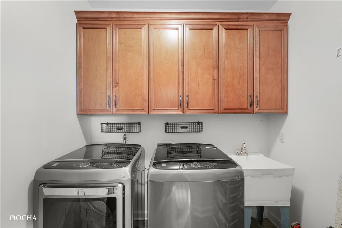 703 Glenda Court, Sandwich, IL 60548