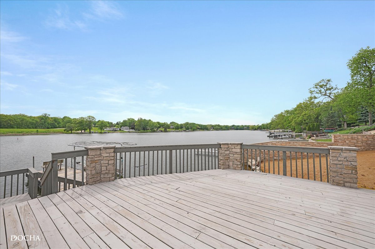 703 Glenda Court, Sandwich, IL 60548