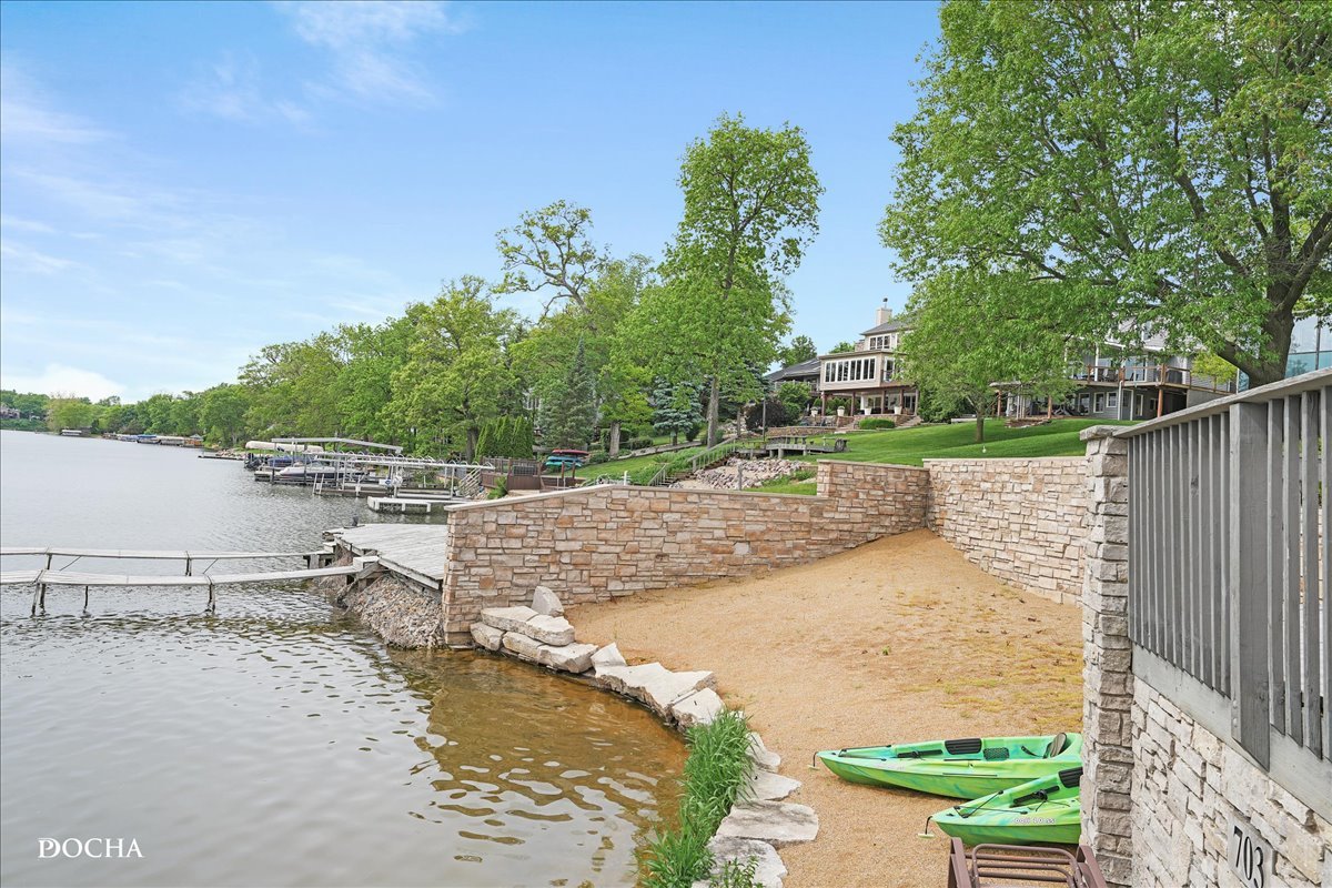 703 Glenda Court, Sandwich, IL 60548