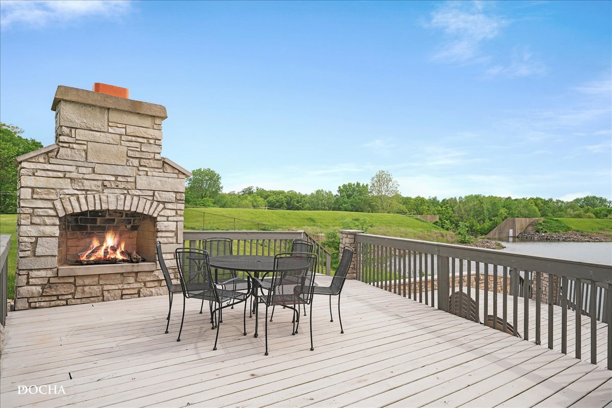 703 Glenda Court, Sandwich, IL 60548