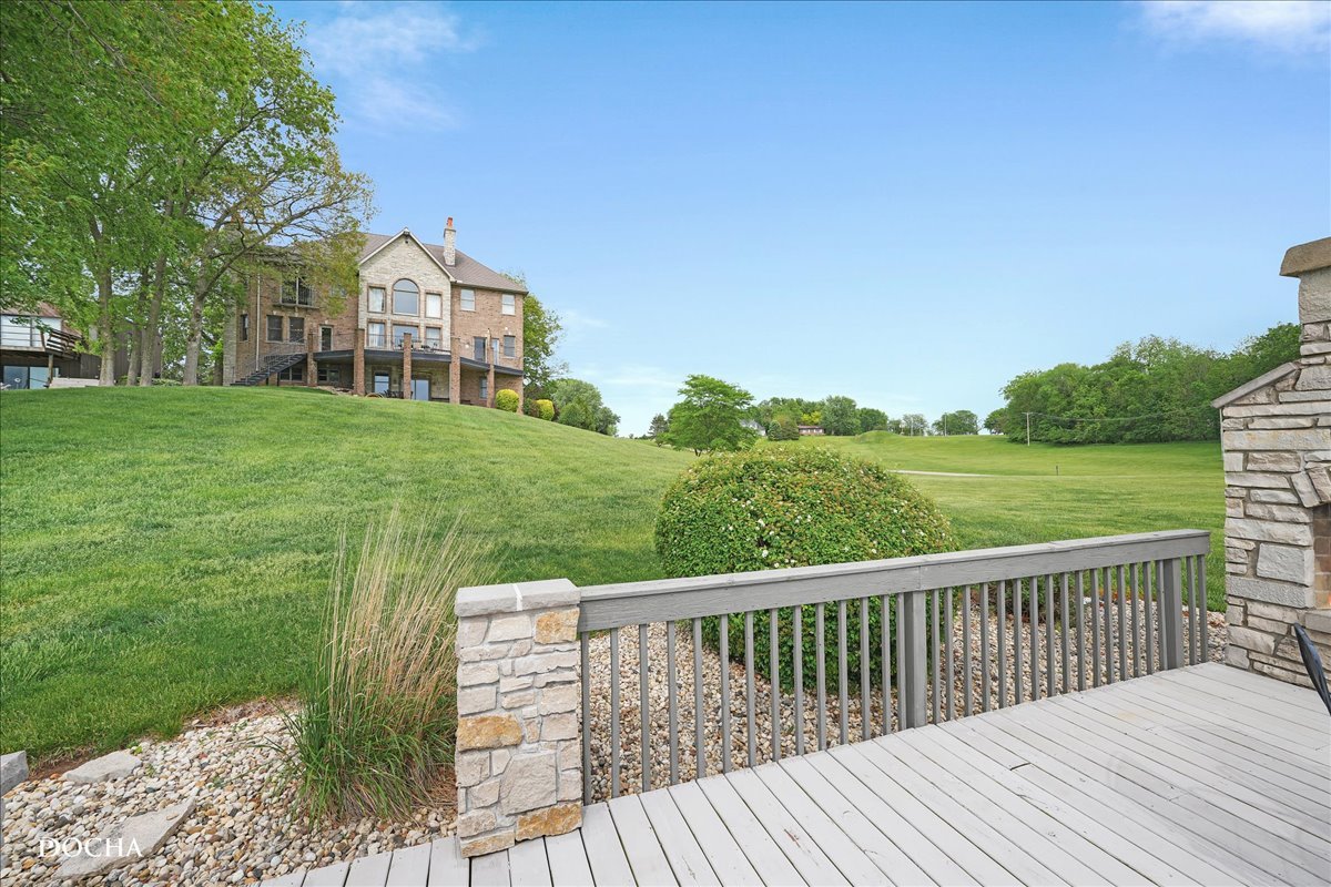 703 Glenda Court, Sandwich, IL 60548